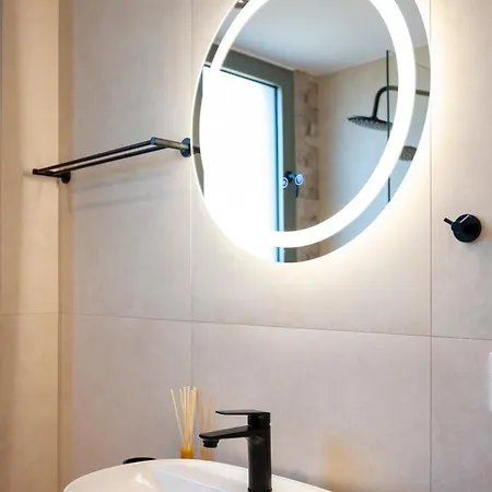 شقة Ampeli Residences-sea View-private Pool
